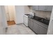 플러싱 아파트 1Bed 1Bath 노던과파슨 1층나무 히팅과온수포함 기차및전철역도보 