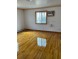 베이사이드 3Bed 2Bath 201가 32Ave. 2층나무 물만포함1300sf. Nopets Dining 넓은거실과침실