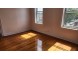플러싱 아파트 1Bed 165가 43Ave. 4층나무 Top Floor 히팅과온수포함 노던1블럭 교통편리 환하고깨끗