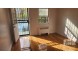 후레쉬메도우 2Bed 1Bath 유토피아파크웨이 65Ave. 2층나무 히팅과온수포함 드라이브웨이 전용둿마당 작은펫OK