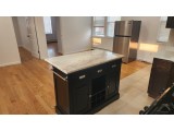 후레쉬메도우 3Bed 1Bath 164가 65Ave. 2층나무 물만포함 주차별도 주차편리 495근방 교통편리