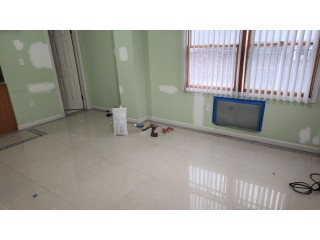 후레쉬메도우 새집 1Bed 198가 56Ave. 1층나무와대리석 물만포함 전부새것 주차편리한곳 