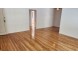 후레쉬메도우 아파트 2Bed 1Bath 196가 69Ave. 2층나무 주차편리 히팅과온수포함 세탁실