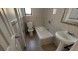플러싱 아파트 2Bed 1Bath 168가 36Ave. 6층나무 넓은거실과침실 히팅과온수포함 기차역과노던2.5블럭 지하에세탁실 