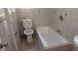 플러싱 아파트 2Bed 1Bath 168가 36Ave. 6층나무 넓은거실과침실 히팅과온수포함 기차역과노던2.5블럭 지하에세탁실 