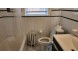 플러싱 3Bed 1Bath 153가 35Ave. 1층나무 새로개조 물만포함 넓은둿마당/주차가능 기차역도보 한양마트