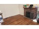 플러싱 3Bed 1Bath 153가 35Ave. 1층나무 새로개조 물만포함 넓은둿마당/주차가능 기차역도보 한양마트