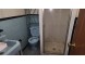 와잇스톤 독채 3Bed 2Bath 큰거실과주방 지하 가라지와드라이브웨이 주차편리 세탁기지하 넓은둿마당과앞마당