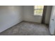 베이사이드 3Bed 2Bath 228가 57Ave. 2층나무 실내세탁기 드라이브웨이 카펫을나무바닥으로 