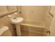 플러싱 아파트 1Bed Bowne 41Ave. 1층나무 히팅과온수포함 기차및전철역 한아름마트