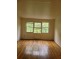 베이테라스 3Bed 2Bath 18Ave. Bell Blvd. 3층나무 물만포함 1200sf. 새페인트 새식기세척기 주차가능 
