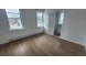 후레쉬메도우 3Bed 2Bath 211가 35Ave. 2층나무 주차별도$200 히팅과온수포함 지하에새세탁기 완전새로개조