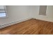 플러싱 4Bed 2Bath 164가 43Ave. 2층나무 물만포함 전부새로개조 주차가능 기차역도보가능