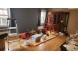 후레쉬메도우 독채 4Bed 3Bath 아주작은펫OK 가라지와드라이브웨이 세탁기 지하에별도의주방과화장실 주차편리