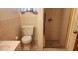 후레쉬메도우 독채 4Bed 3Bath 아주작은펫OK 가라지와드라이브웨이 세탁기 지하에별도의주방과화장실 주차편리