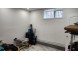 플러싱 새건물 2Bed 1Bath 150가 32Ave. 바닥타일 전부포함 전부새것 일부가구사용가능