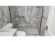 플러싱 새건물 2Bed 1Bath 150가 32Ave. 바닥타일 전부포함 전부새것 일부가구사용가능