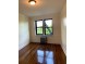 플러싱 1Bed 1Bath 샌포드와 Murray St. 1층나무 히팅과온수포함 새록개조 큰사이즈 기차역도보