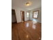 플러싱 2Bed 2Bath 159가 43Ave. 2층나무 전부포함 깨끗하고환함 