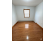 플러싱 2Bed 2Bath 159가 43Ave. 2층나무 전부포함 깨끗하고환함 