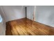 베이사이드 아파트 1Bed 216가 77Ave.4층나무 히팅과온수포함 세탁실지하 주차편리 조용하고깨끗 495근처