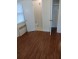 플러싱 3Bed 1.5Bath 147가 Ash Ave. 2층나무 주차1대 기차역 큰사이즈 노펫