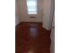 플러싱 3Bed 1.5Bath 147가 Ash Ave. 2층나무 주차1대 기차역 큰사이즈 노펫