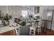 베이사이드 3Bed 2Fullbath 223가 59Ave. 2층나무 완전새로개조 물만포함 실내세탁기 주차2대 조용한주택가