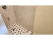 베이사이드 2Bed 1Bath 230가 64Ave. 바닥타일 전용세탁기 히팅과온수포함 주차편리 3명까지
