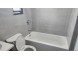 플러싱 듀플렉스 3Bed 2Bath 2층과3층 물만포함 전부새로개조 주차아주편리 각방벽결이에어컨