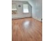 플러싱 어반데일기차역근처 1Bed 1Bath 189가 43Ave. 2층나무 물만포함 출입문별도 깨끗하고환함
