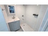 베이사이드 1Bed 1Bath 211가 35Ave. 바닥타일 전부포함 세탁기및건조기 전부새것 주차아주편리 기차역8분도보