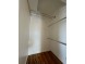 와잇스톤 3Bed 1.5Bath 147가 17Ave. 2층나무 물만포함 1300sf. 주차편리 넓은공간 즉시입주